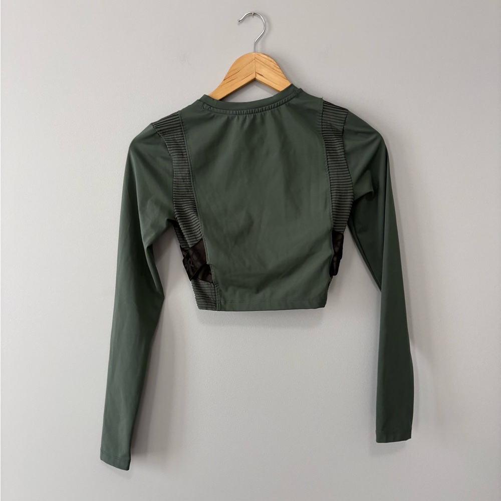 Nike Athletic Pro AeroAdapt Olive Cropped Long Sleeve Top - Picture 3 of 5
